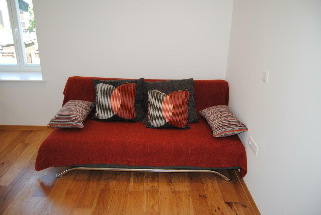 Apartment With Free Parking 류블랴나 외부 사진